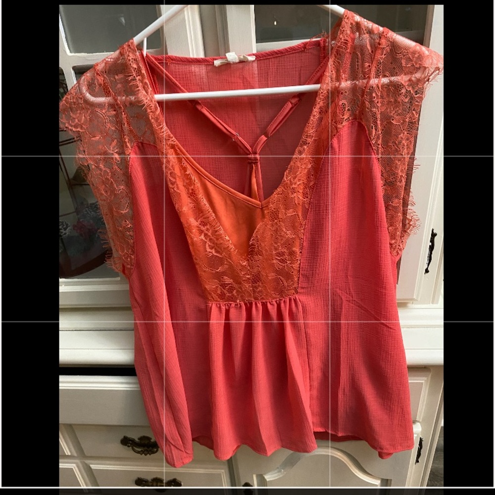 💎  5/$20  coral eyelash lace double layer top